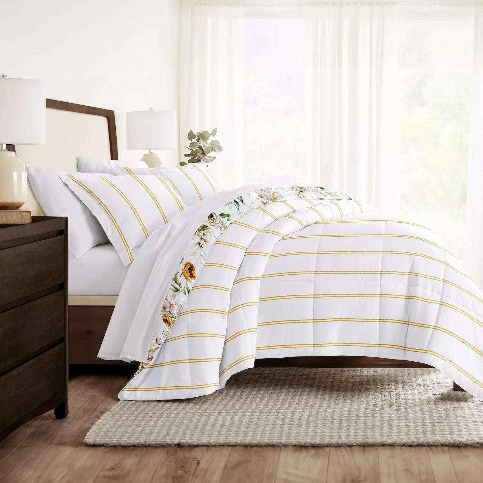 Chintz Floral Stripe Reversible All Season Down-Alternative Queen Comforter Set