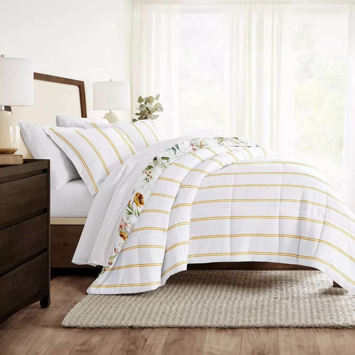 Chintz Floral Stripe Reversible All Season Down-Alternative Queen Comforter Set