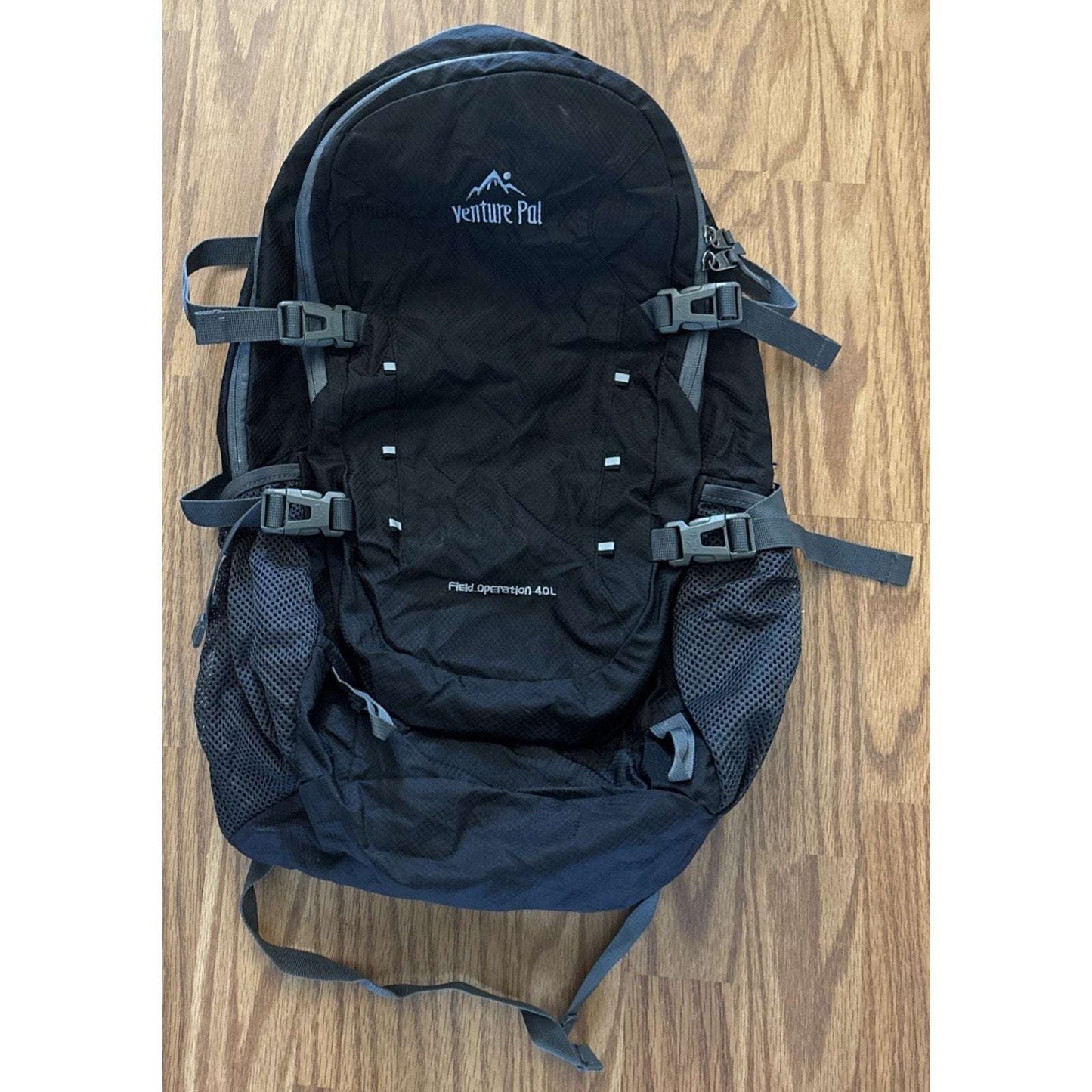 HIKING BACKPACK Lightweight Travel Daypack Black 40L VENTURE PAL Field Operation