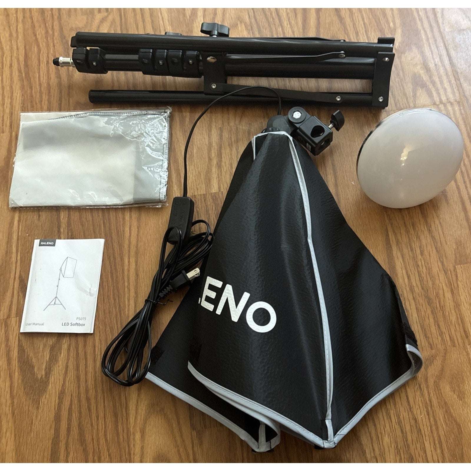 RALENO Softbox Lighting Kit 16x16" Photography Studio Equipment 50W/5500K PS075