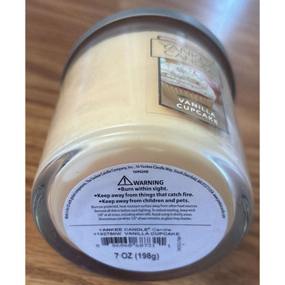 Yankee Candle Vanilla Cupcake 7oz Single Wick Tumbler Candle - Unlit, New