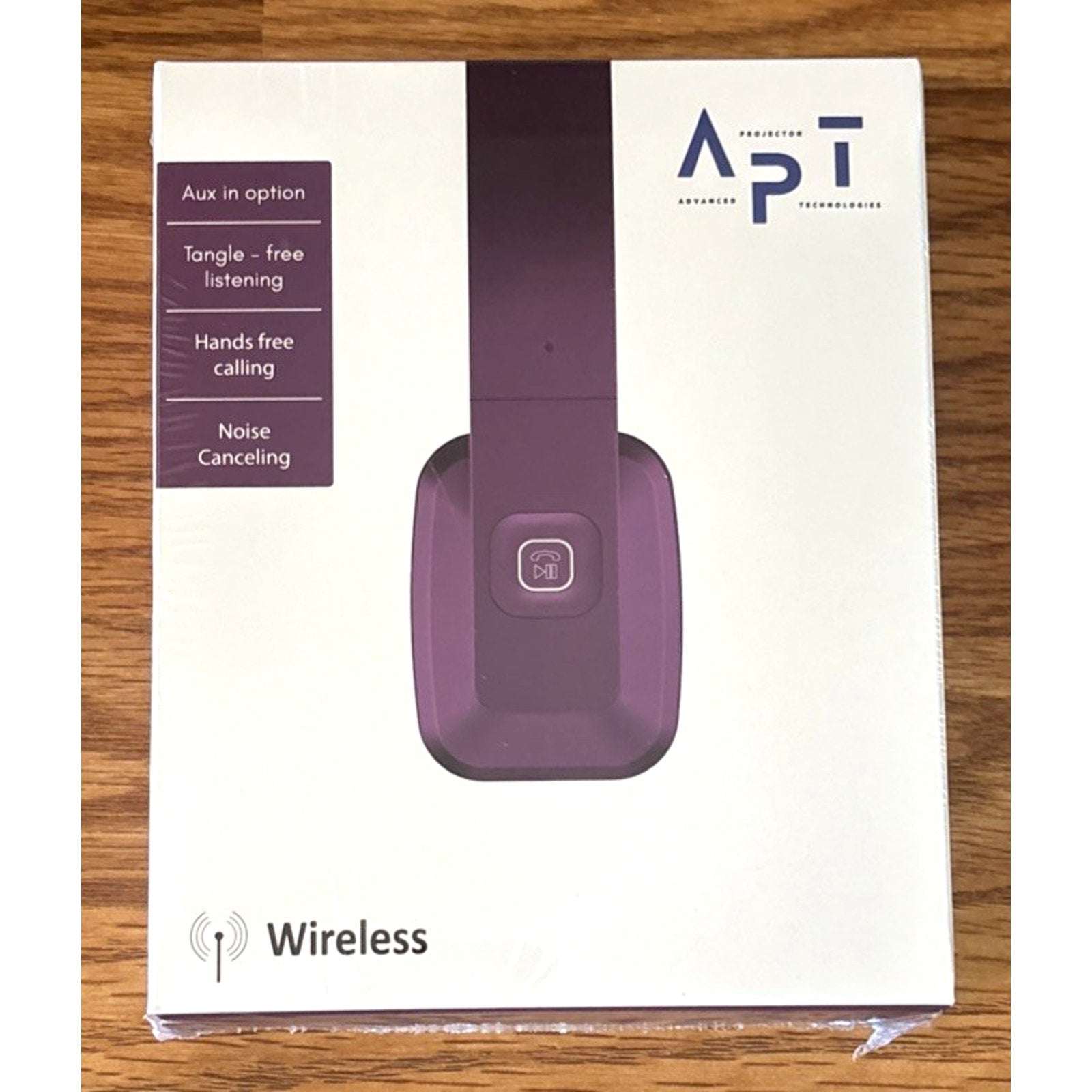 $499 APT Advanced Projector Technologies Wireless Noise Cancelling Headset w Mic