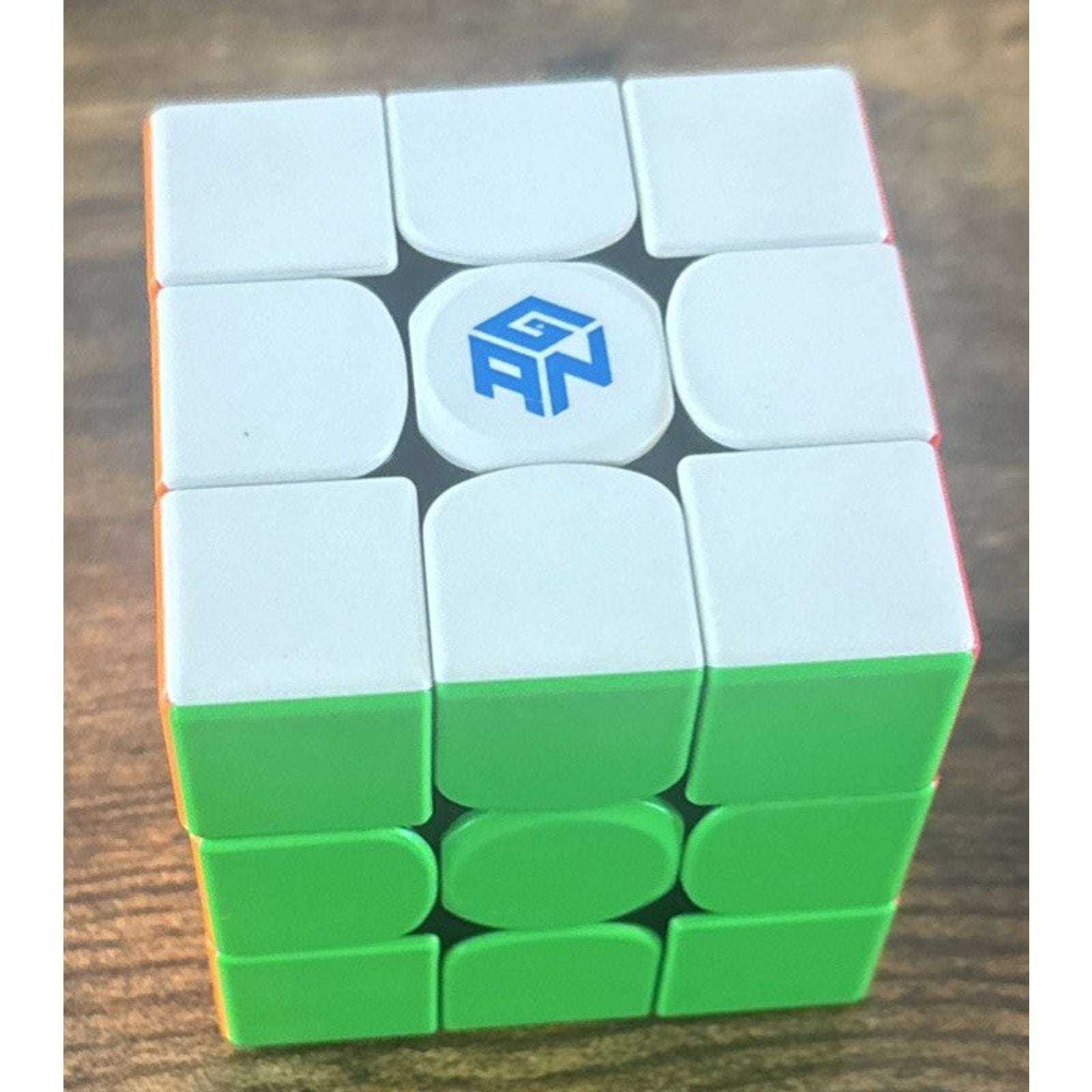GAN 11 M Pro 3X3 Rubik's Cube/Twist Puzzle Complete With Case & Felt Carry Bag
