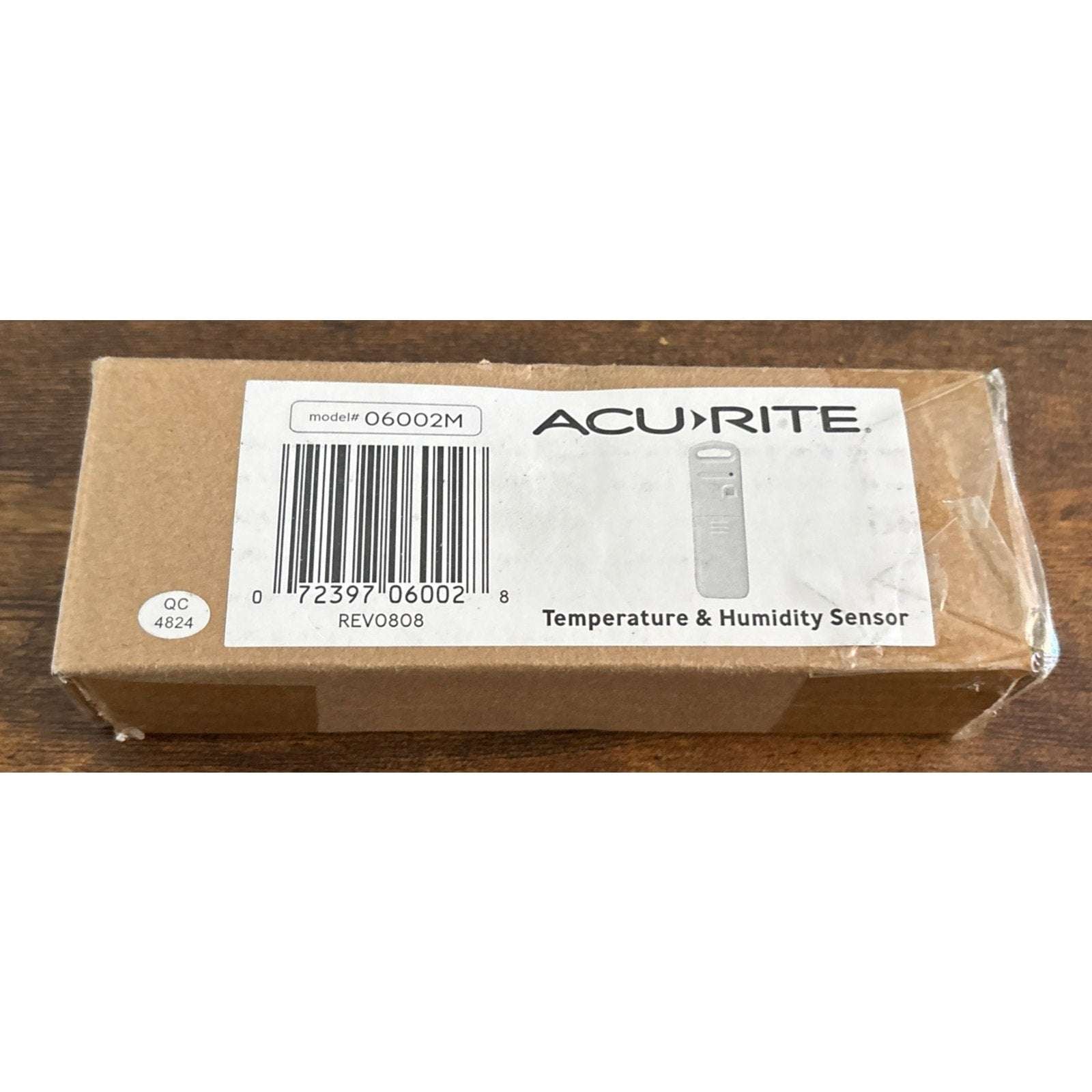 AcuRite Wireless Indoor Outdoor Temperature and Humidity Sensor (06002M) white