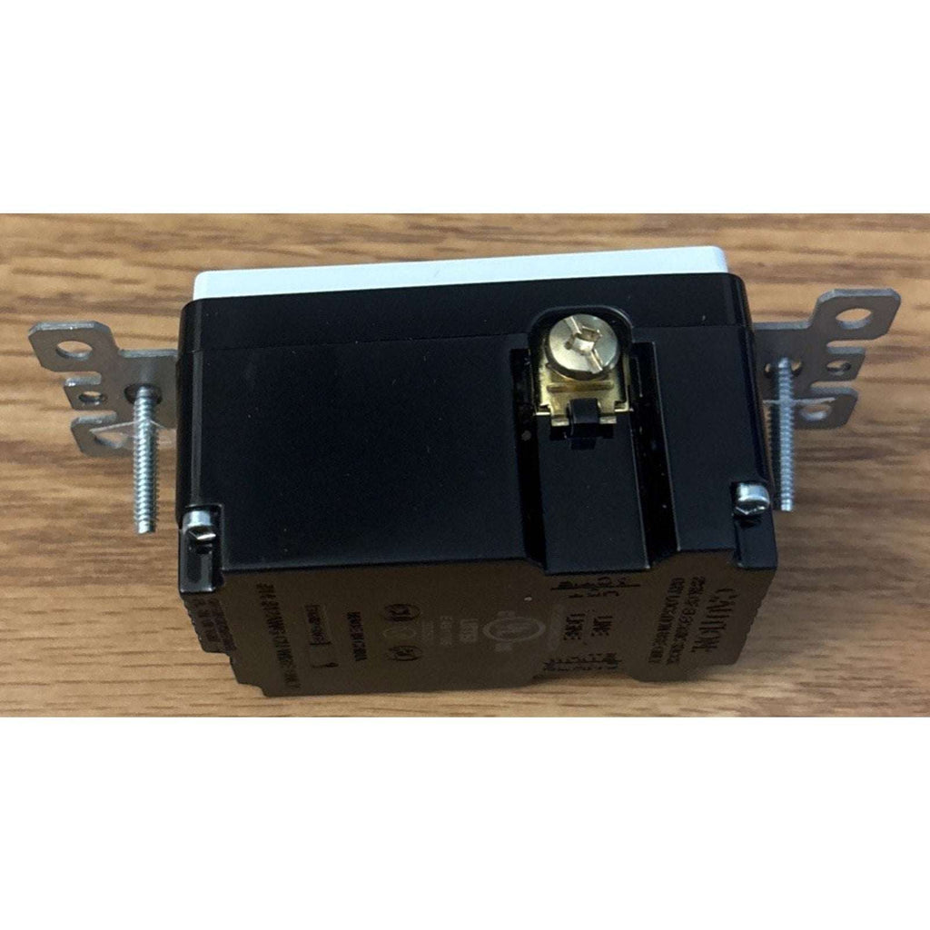 30W 6.0 Amp 3-Port USB Wall Outlet 20A Duplex Receptacle w/ Dual Type C & A Port