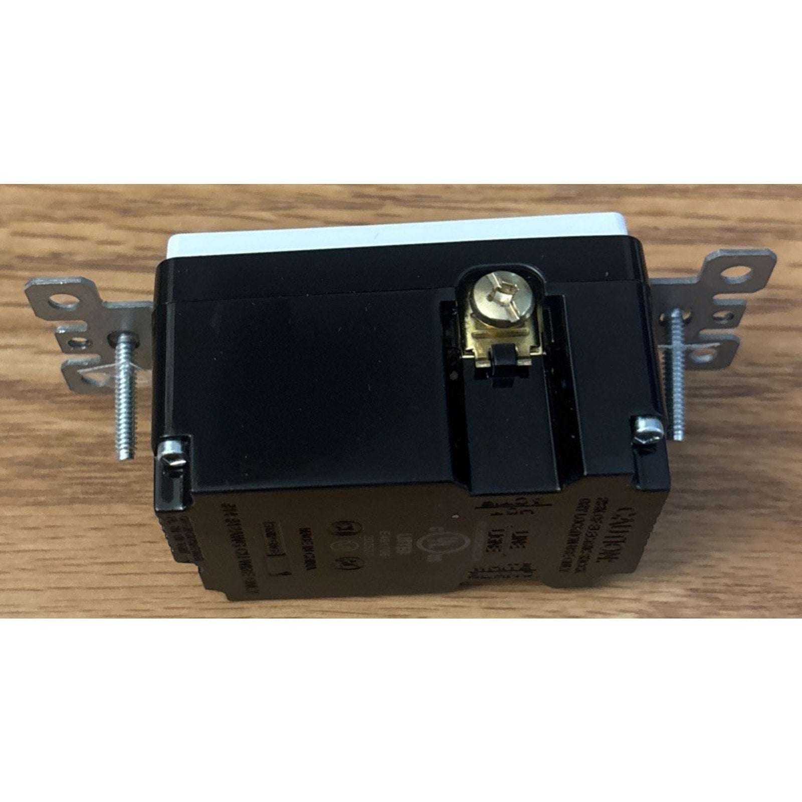 30W 6.0 Amp 3-Port USB Wall Outlet 20A Duplex Receptacle w/ Dual Type C & A Port