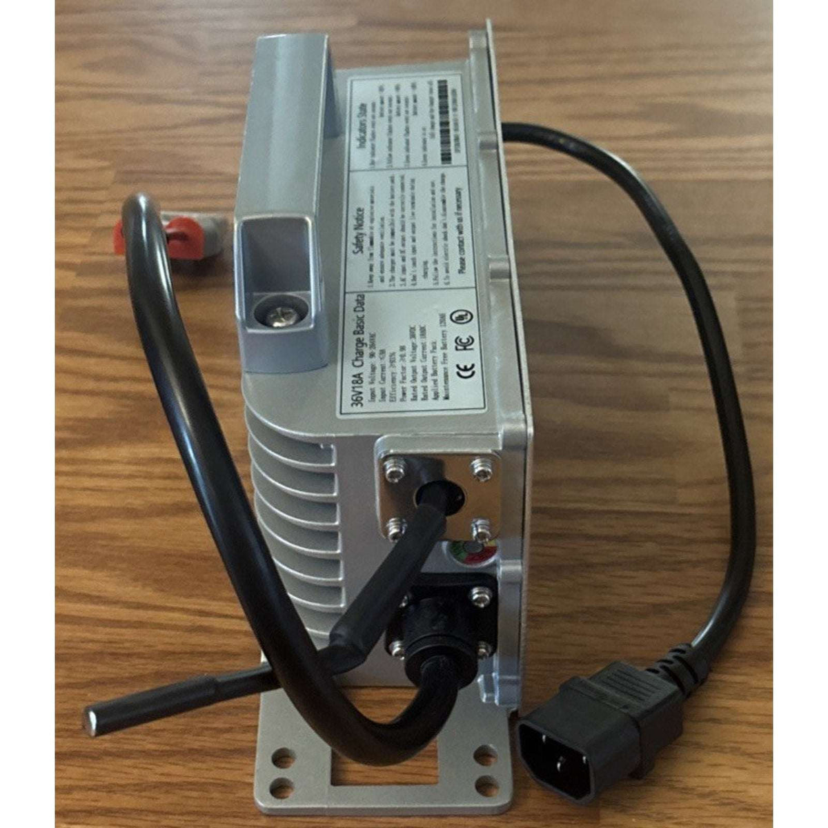 36 Volt 18 AMP Battery Charger Crowfoot Plug For EZGO Club Car Yamaha Golf Cart