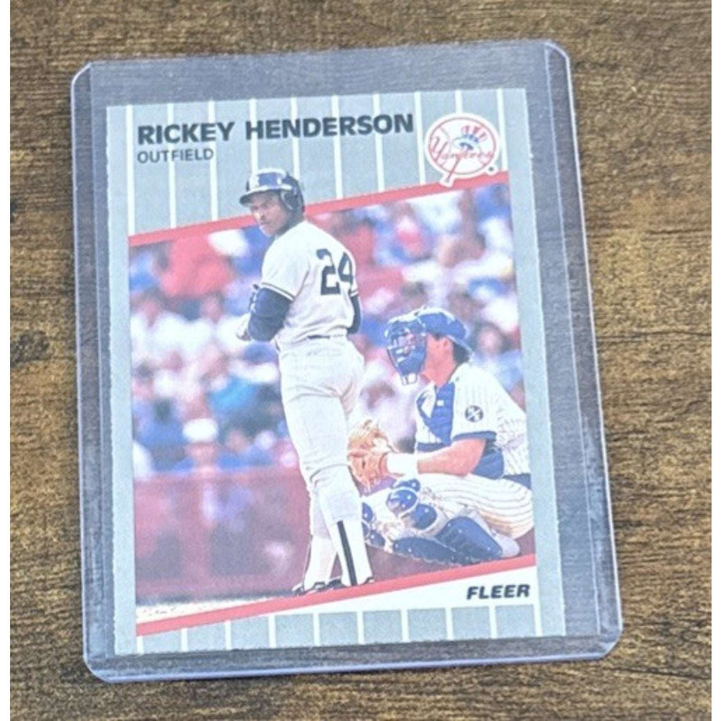1989 FLEER #254 RICKEY HENDERSON - YANKEES - From Pack to Sleeve - MLB Baseball