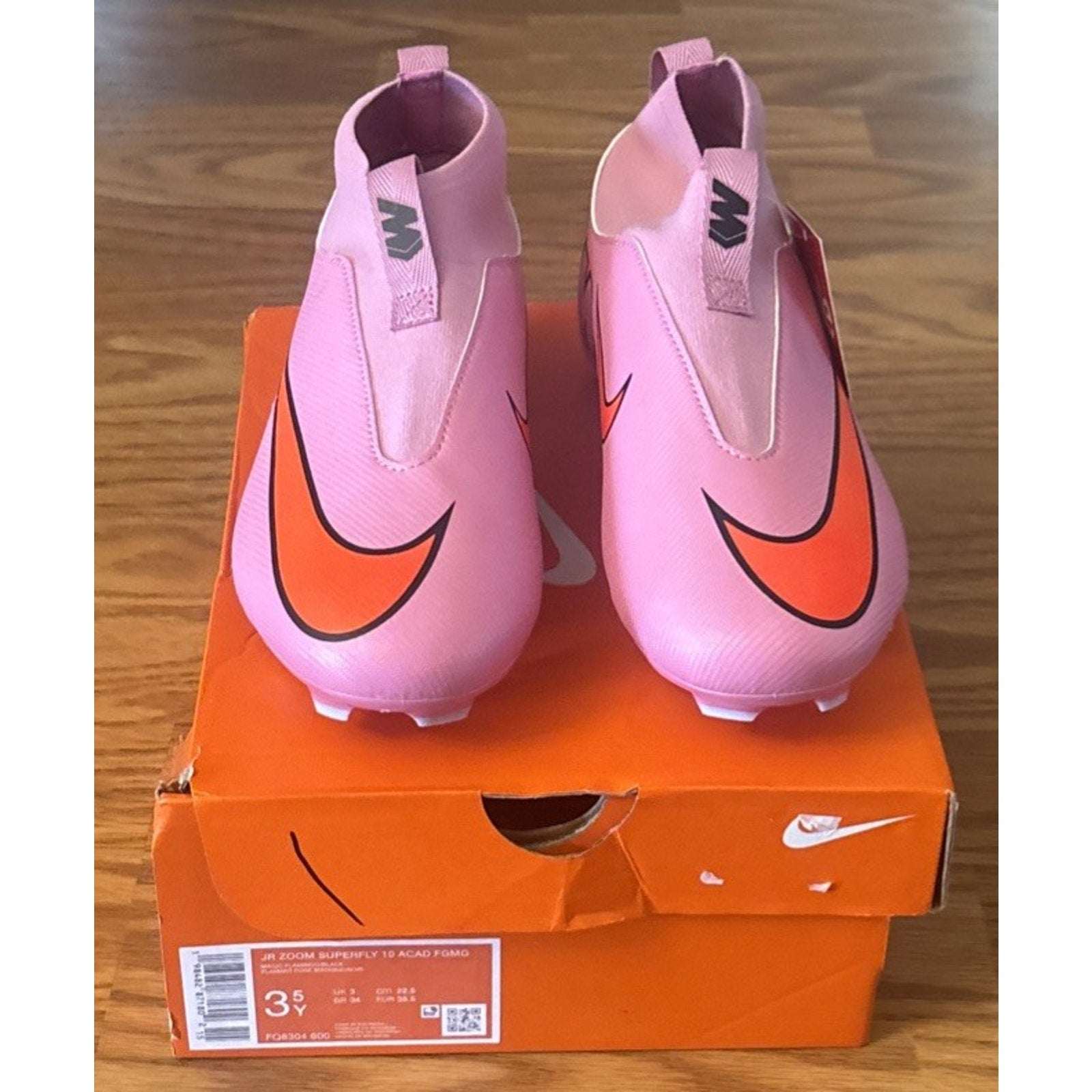 Nike Jr Zoom Superfly 10 Academy FGMG Magic Flamingo Black Size 3.5Y Cleats