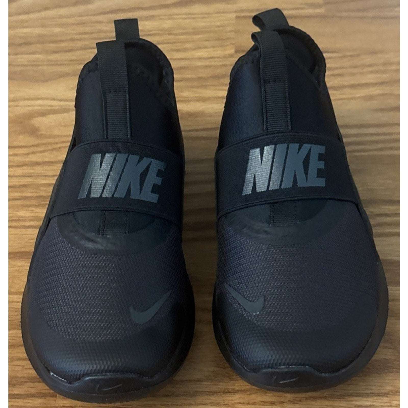 IF2893-001 GRADE SCHOOL NIKE FLEX RUNNER 4 Slip On Black Size 3.5Y GS