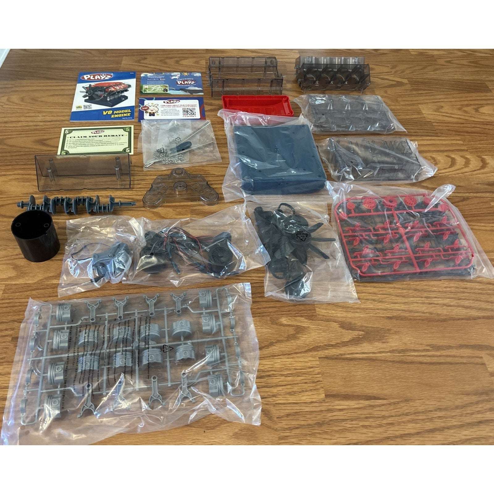 Playz STEM V8 Combustion Engine Model Kit That Runs - Build Your Own - 270Pcs