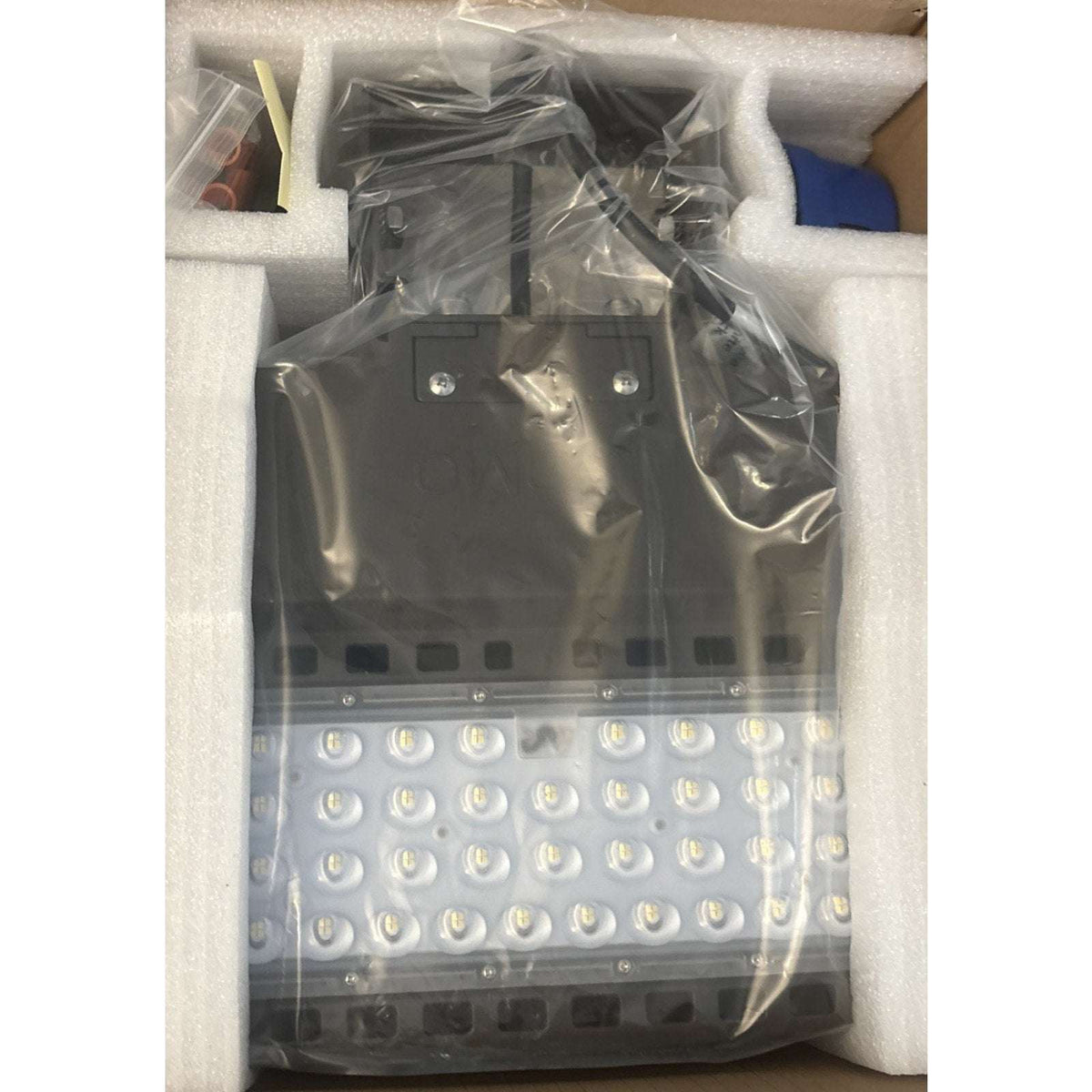BIRITALO 150W LED Shoebox Street Light 5000K Waterproof, Photocell Dusk to Dawn