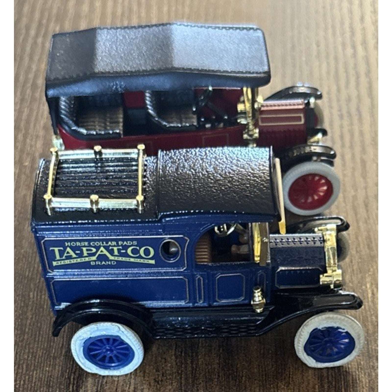 2 x ERTL Vtg VEHICLES 1/43 1912 BUICK Model 35 & 1913 Ford MODEL T VAN TA-PAT-CO