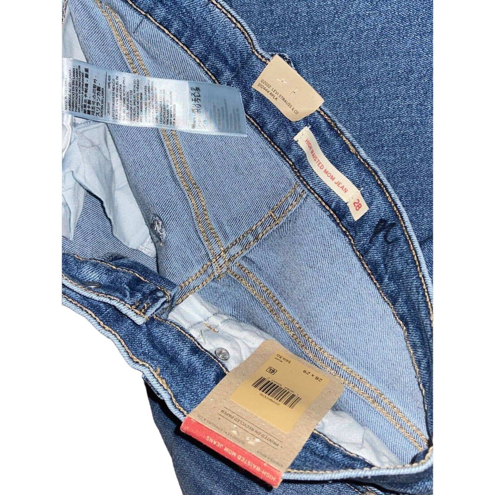 NEW! LEVI'S High Waisted Tapered Mom Jeans Size W 28 L 29 Womens