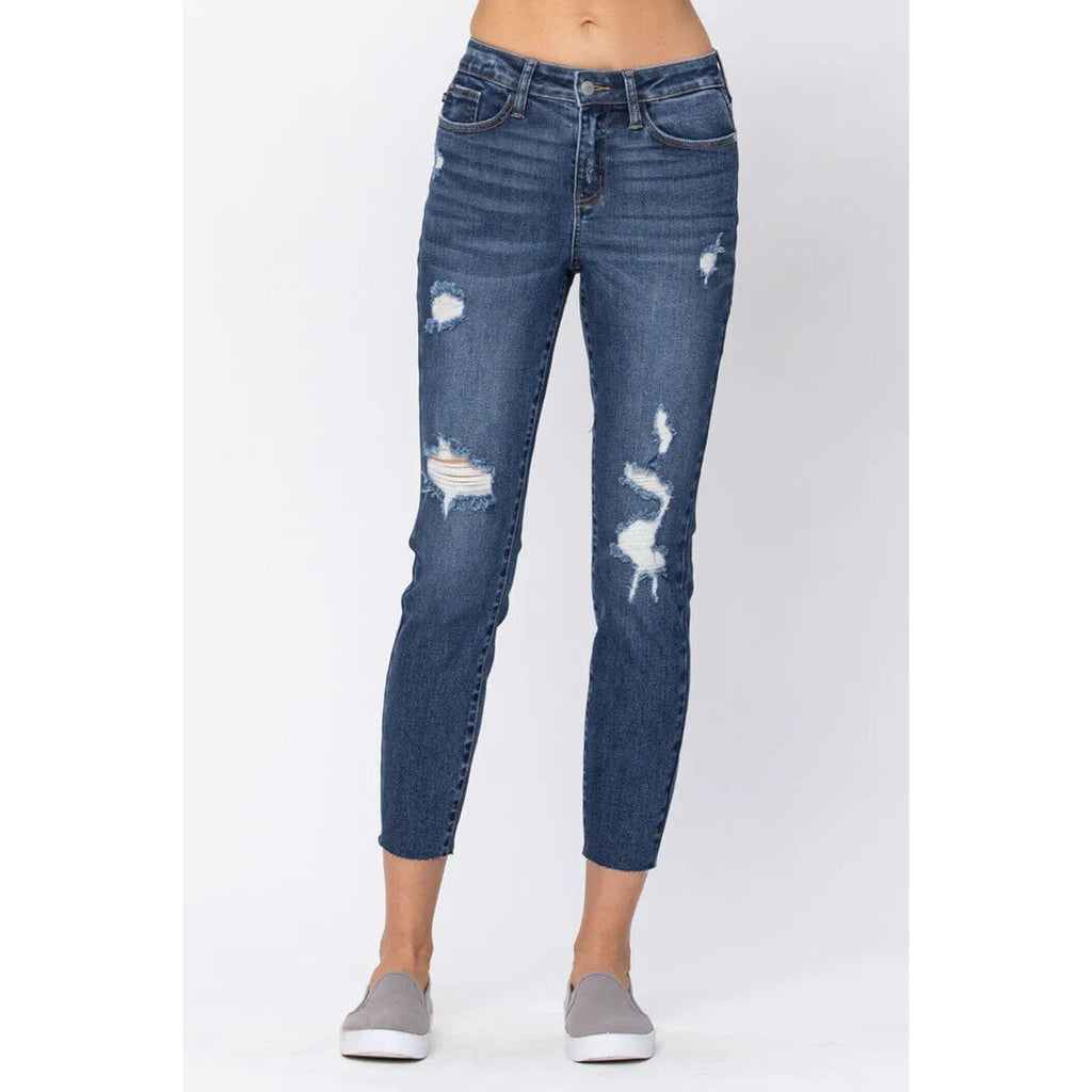 Judy Blue Relaxed Fit Skinny Leg Ripped Distressed Raw Fray Hem Jean Size 3 / 26