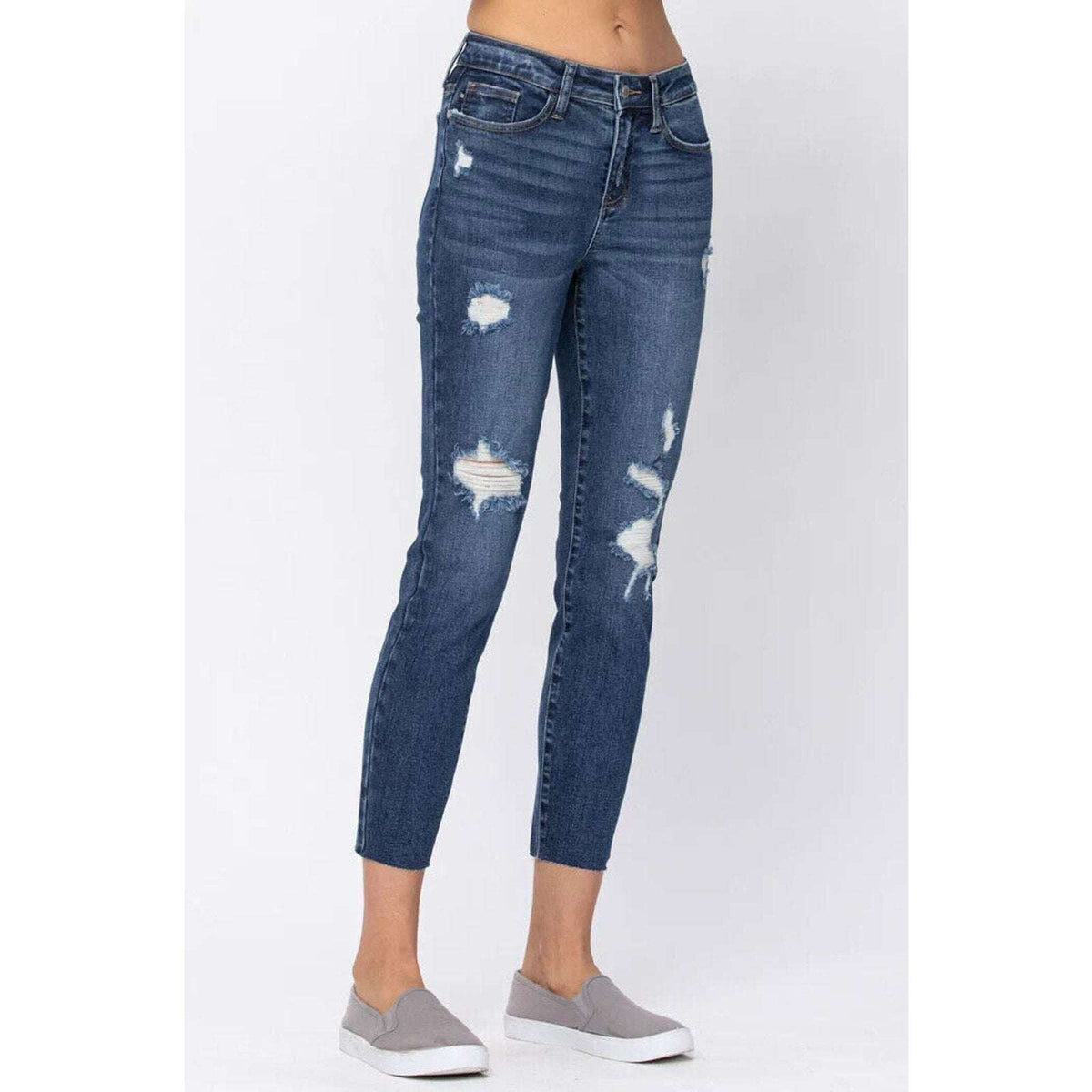 Judy Blue Relaxed Fit Skinny Leg Ripped Distressed Raw Fray Hem Jean Size 3 / 26
