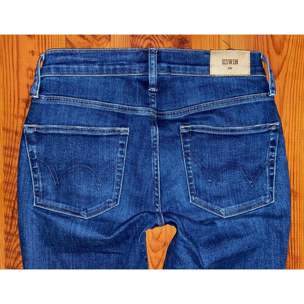 EDWIN BREE Slim Straight Crop Raw Hem in DEJABLUE Jeans Sz 24