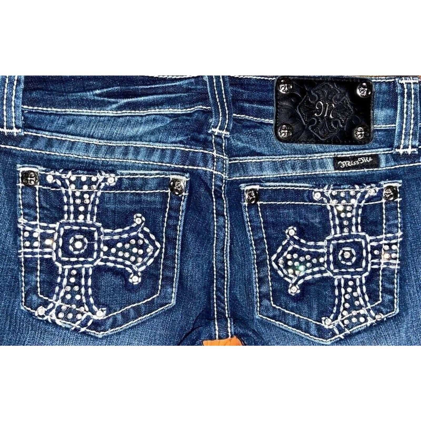 MISS ME Size 27 Bermuda Cross Pocket Jean Shorts (W 29 x L 11)