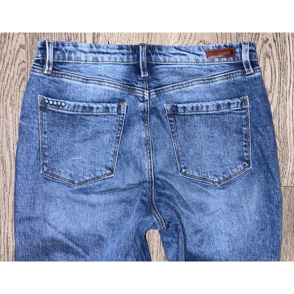 BLANK NYC The Howard Mid Rise Ripped Loose Jeans in LIFE ROLLS ON Size 29