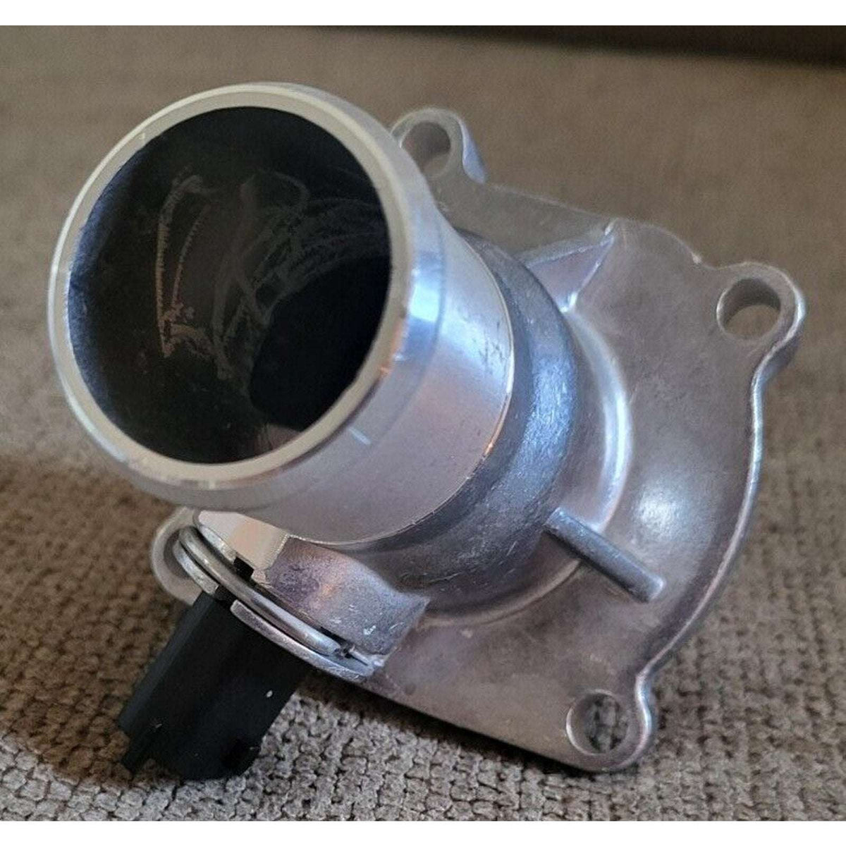 BOXI00500013-1 Thermostat Housing Assembly w/Gasket