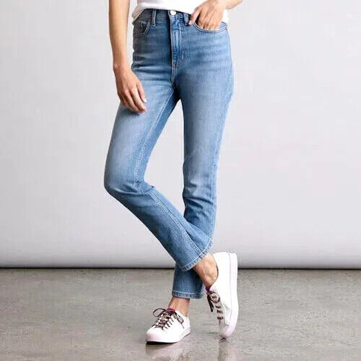 ELIZABETH AND JAMES The Vintage Straight High Rise Jeans Sz 6 - 28