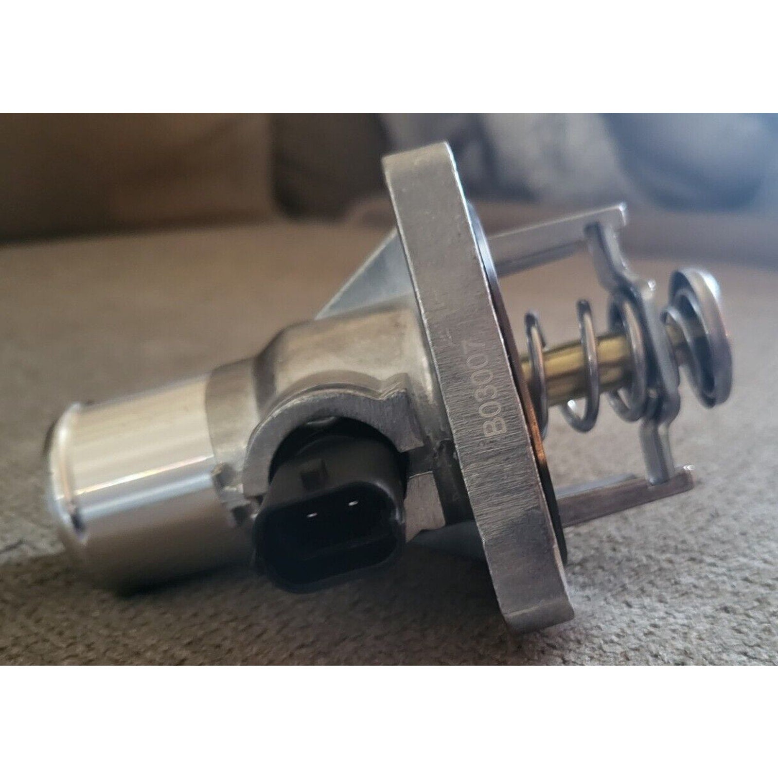 BOXI00500013-1 Thermostat Housing Assembly w/Gasket