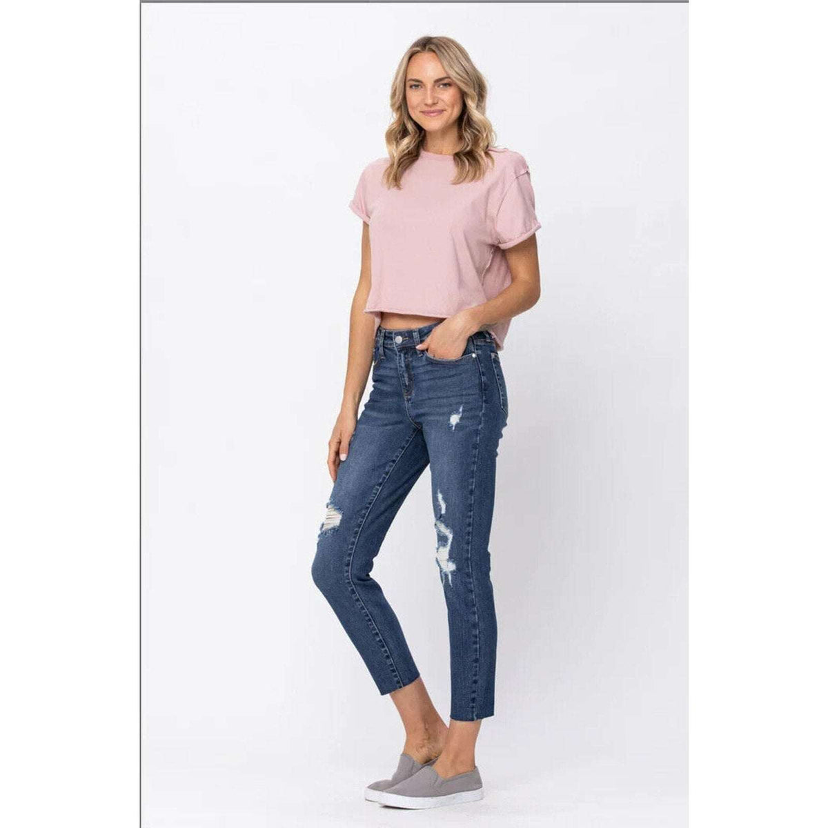 Judy Blue Relaxed Fit Skinny Leg Ripped Distressed Raw Fray Hem Jean Size 3 / 26