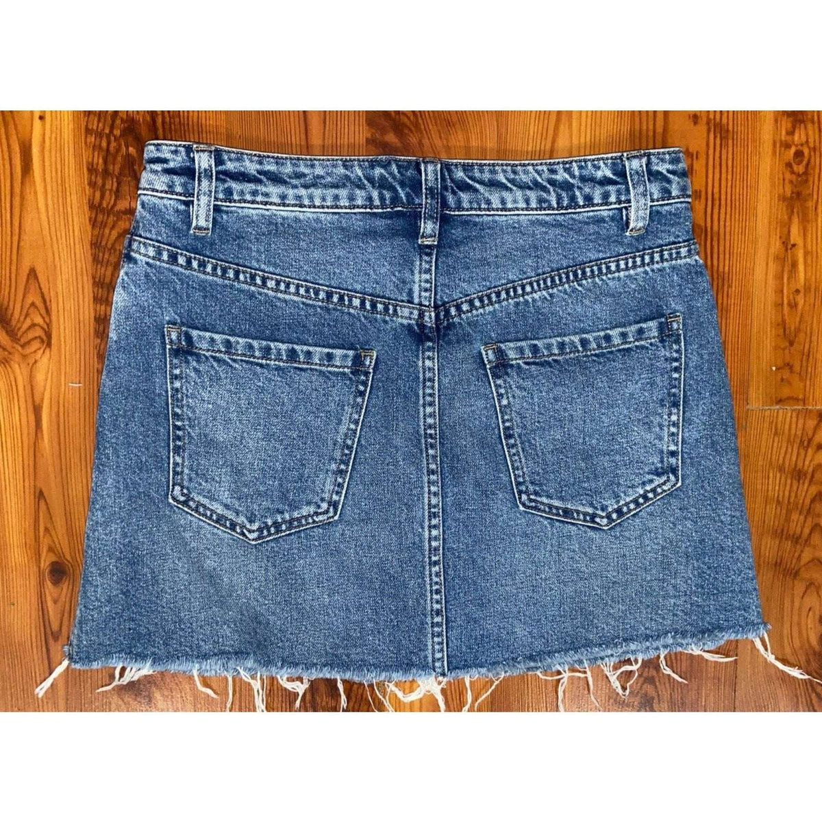 WE THE FREE Front Zip Mini Distressed Fray Hem Denim Jean Skirt Sz 26