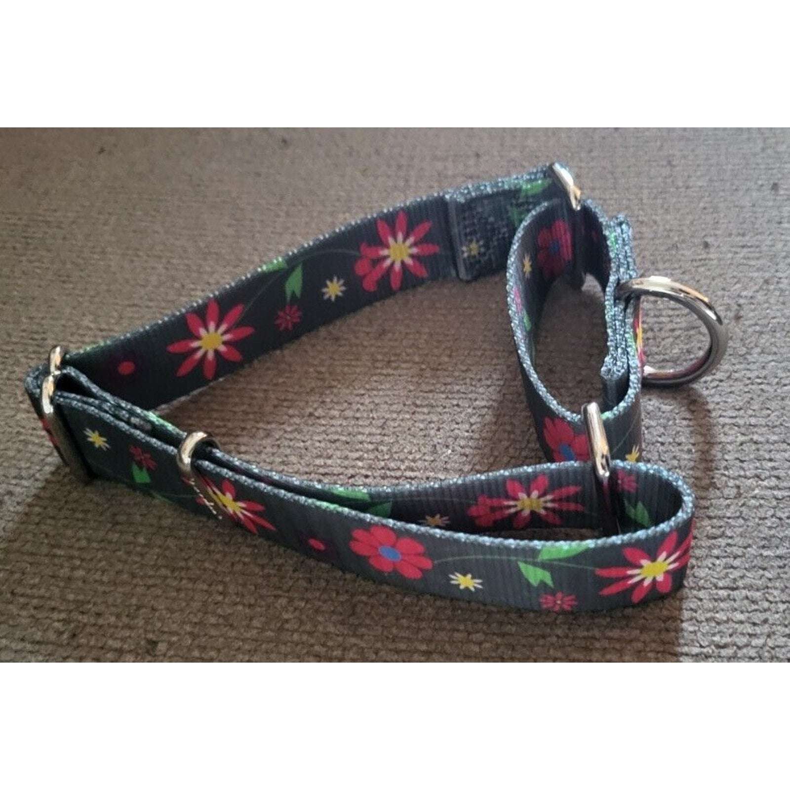 Dazzber 1" Wide Martingale Dog Collar - GraphiteFlower Collar Medium 14" to 21"