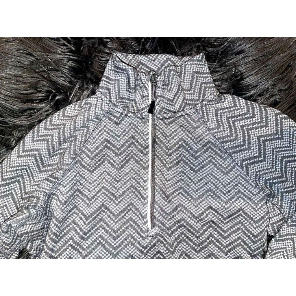 Eddie Bauer 1/2 Zip Gray Chevron Pullover with thumbholes Sz S (Small)