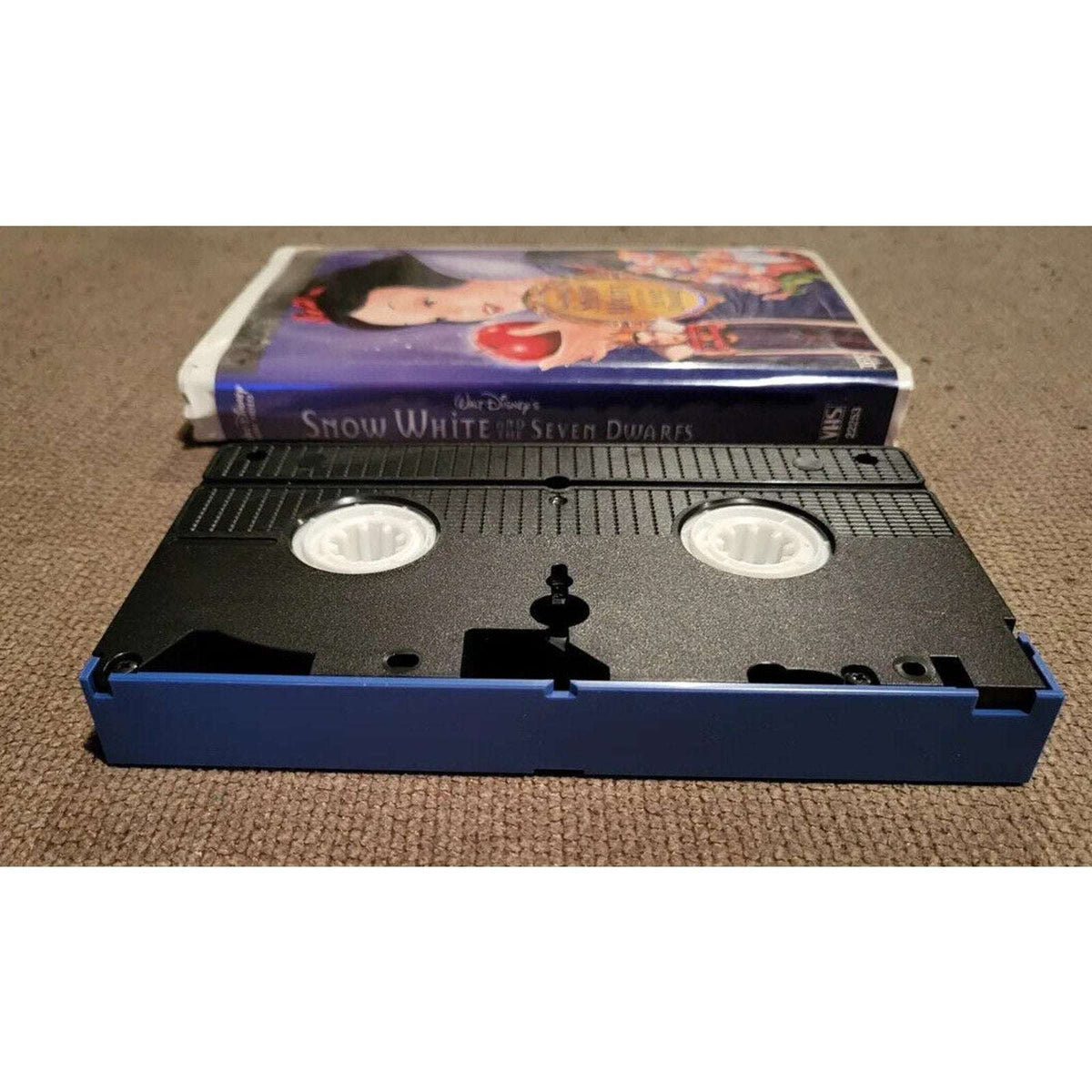 SNOW WHITE AND THE SEVEN DWARFS Walt Disney's Platinum Edition 2001 VHS