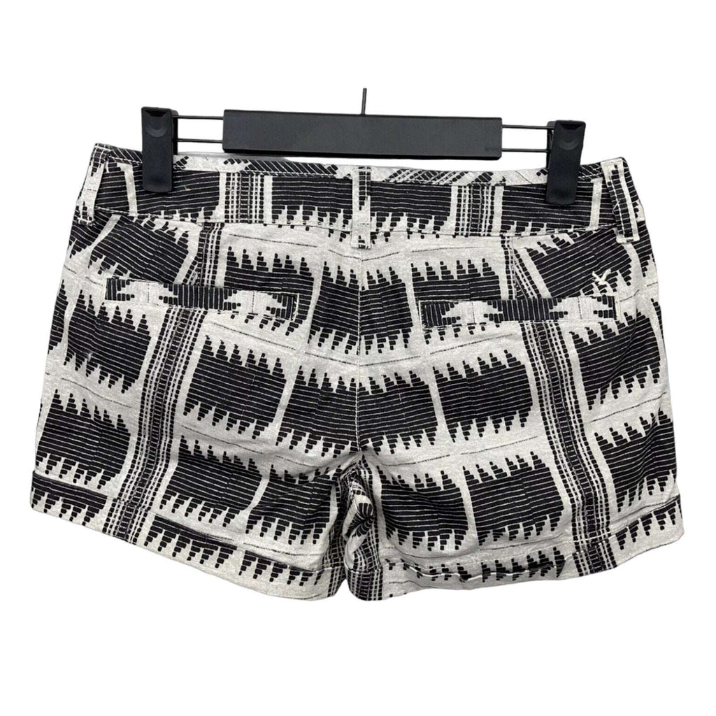 American Eagle Midi Aztec Black, Gray & White Stretch Chino Shorts Size 6