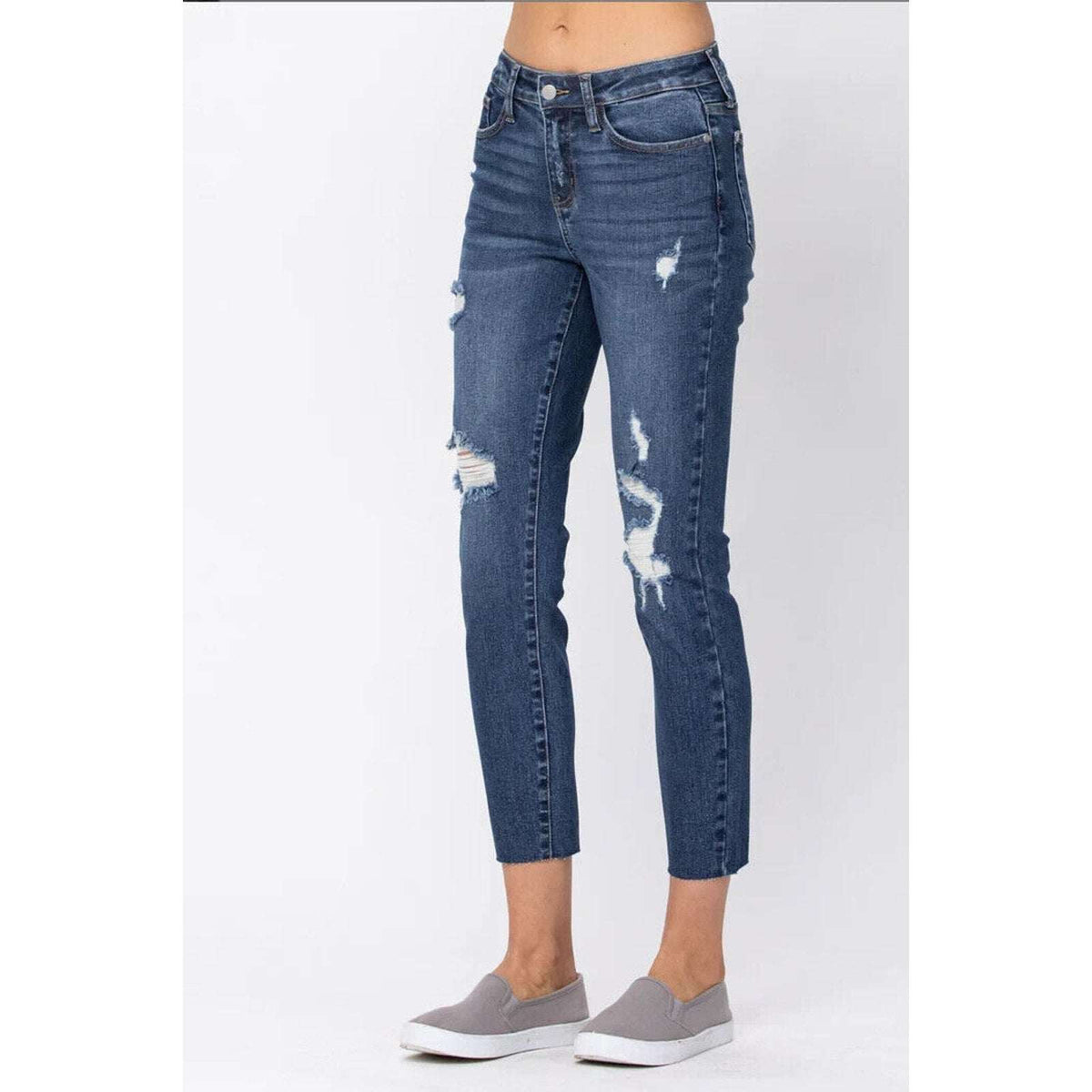 Judy Blue Relaxed Fit Skinny Leg Ripped Distressed Raw Fray Hem Jean Size 3 / 26
