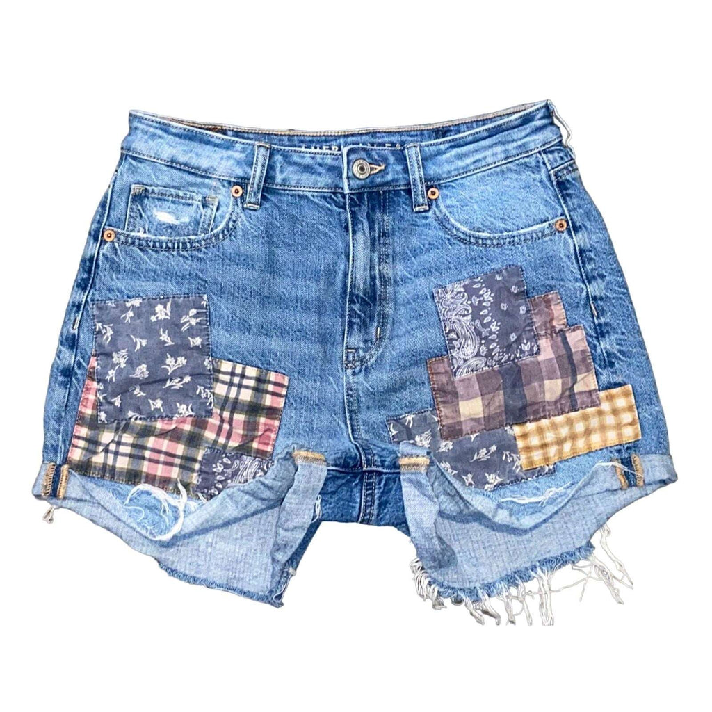 American Eagle Mom Patchwork Distressed Cuffed Cut Off Denim Jean Shorts Size 4